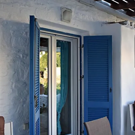Villa Παραδοσιακη -Χωριατικη Κατοικια Με Αυλη à Kíthnos Extérieur photo